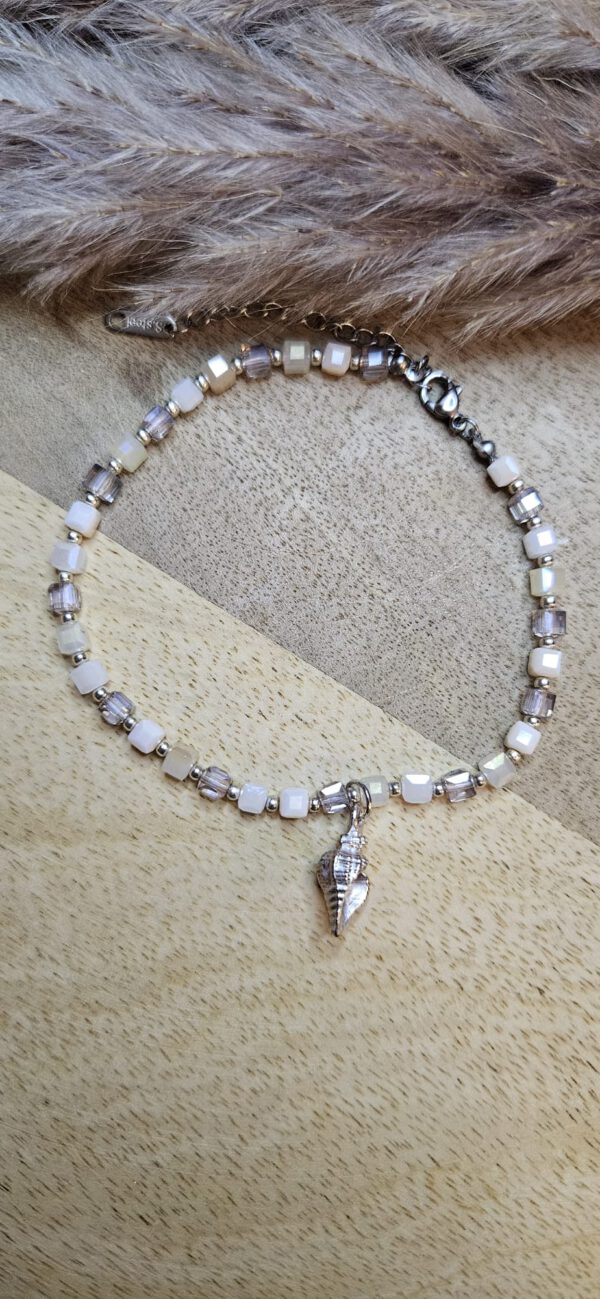 Armband mit einer weißen Muschel – Bild 2