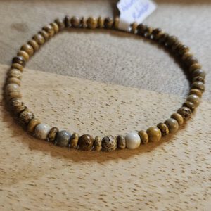 Naturbelassenes Armband
