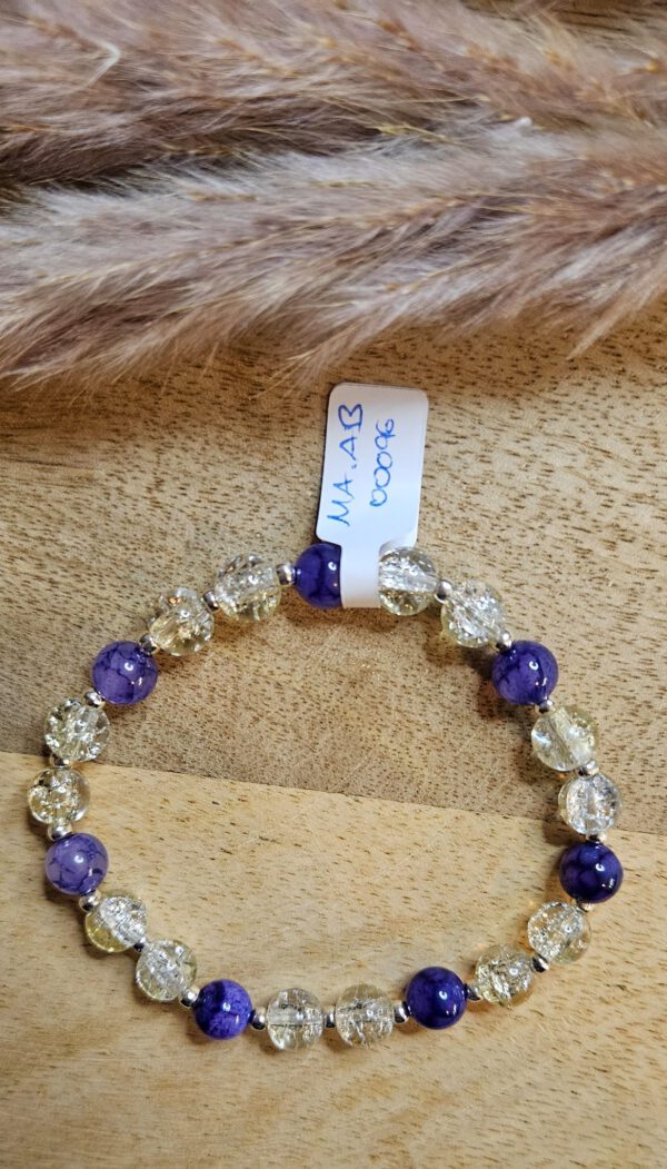 Armband in Lila-Weiße – Bild 2