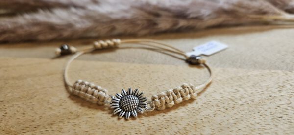 Beige mit Sonnenblume