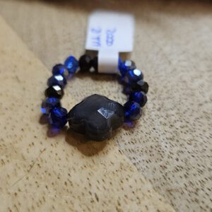 Ring aus Facettierten Glasperlen