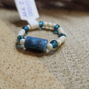 Ring mit Lapislazuli