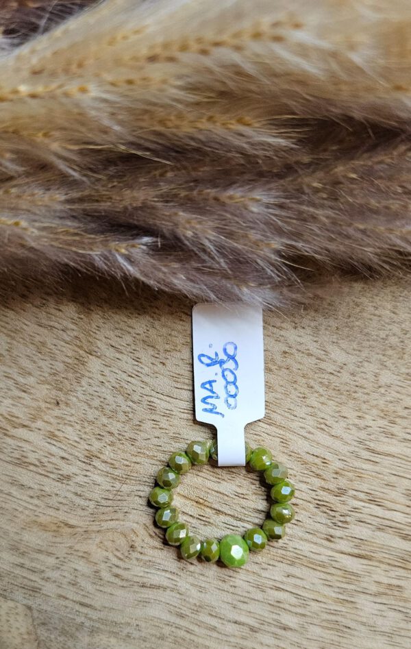 Ring aus Facettierten Perlen grün – Bild 2