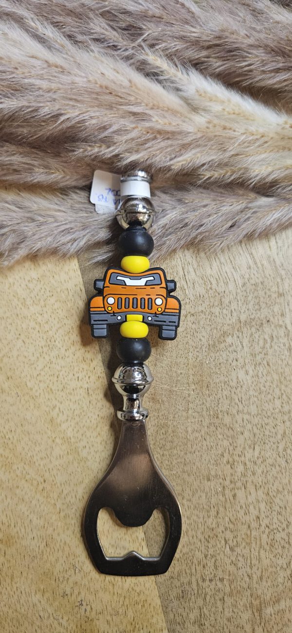 Flaschenöffner mit Auto