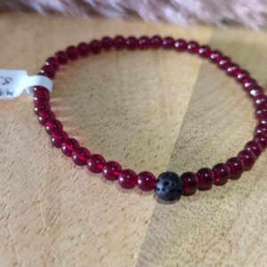 Armband mit Vulkanperlen