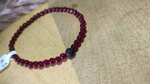 Armband mit Vulkanperlen – Bild 3