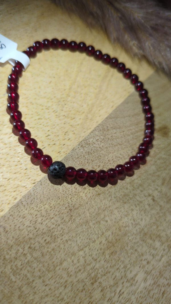 Armband mit Vulkanperlen – Bild 2