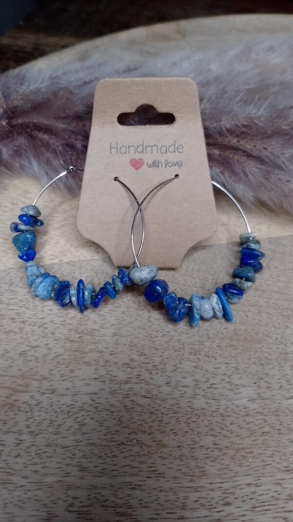 Große Ringe mit blaue Natursteinen