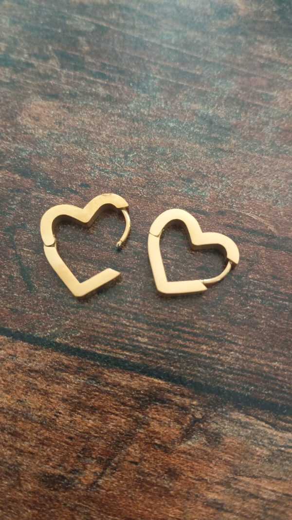 Herzcreolen aus Rostfreien Edelstahl in Gold