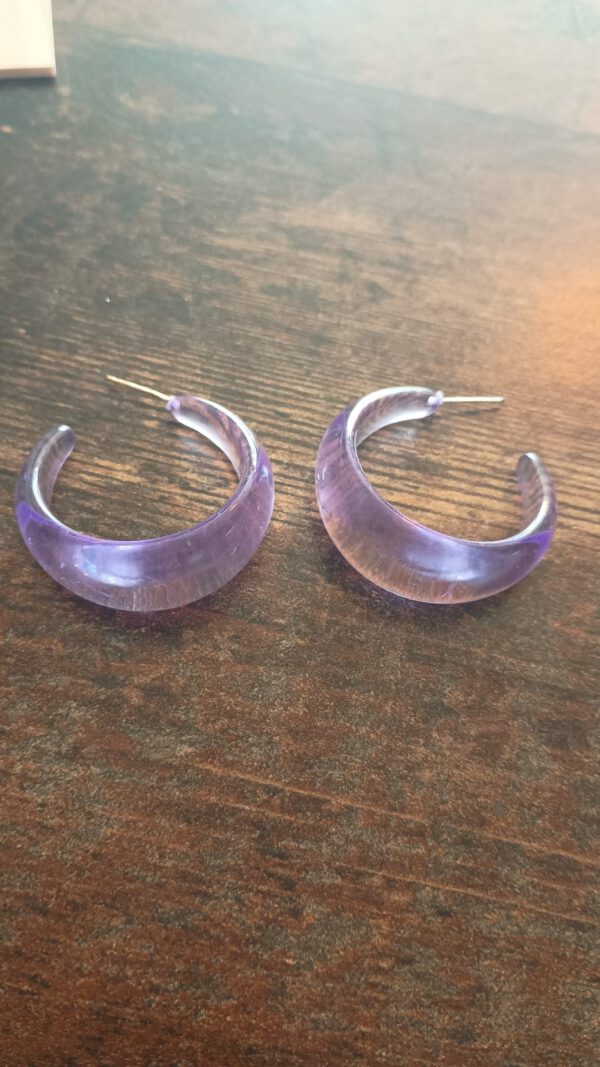 Trendy Ohrringe Stecker in Lila
