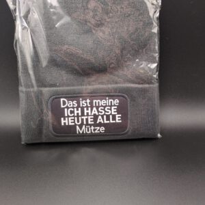 Mütze in grau mit Spruch