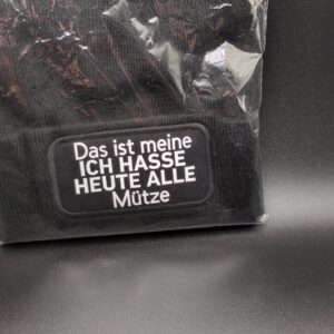 Mütze in schwarz mit Spruch